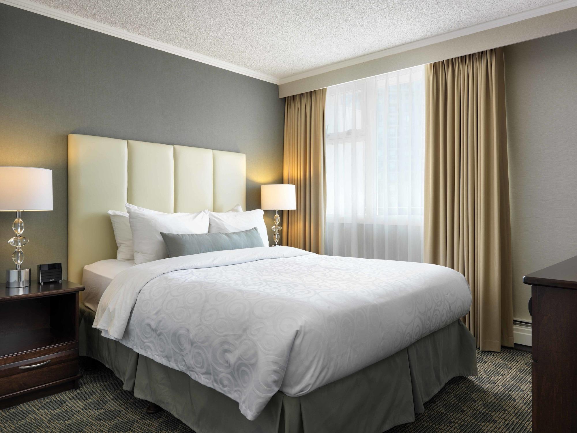 Chateau & Hotel 4*
