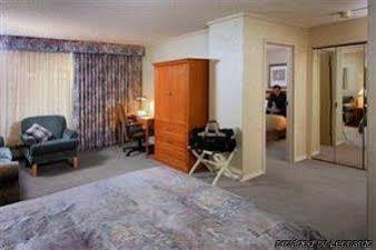 Chateau & 4* Victoria